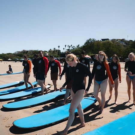 Hotel Iguana Surf Camp Tamarindo Exteriér fotografie