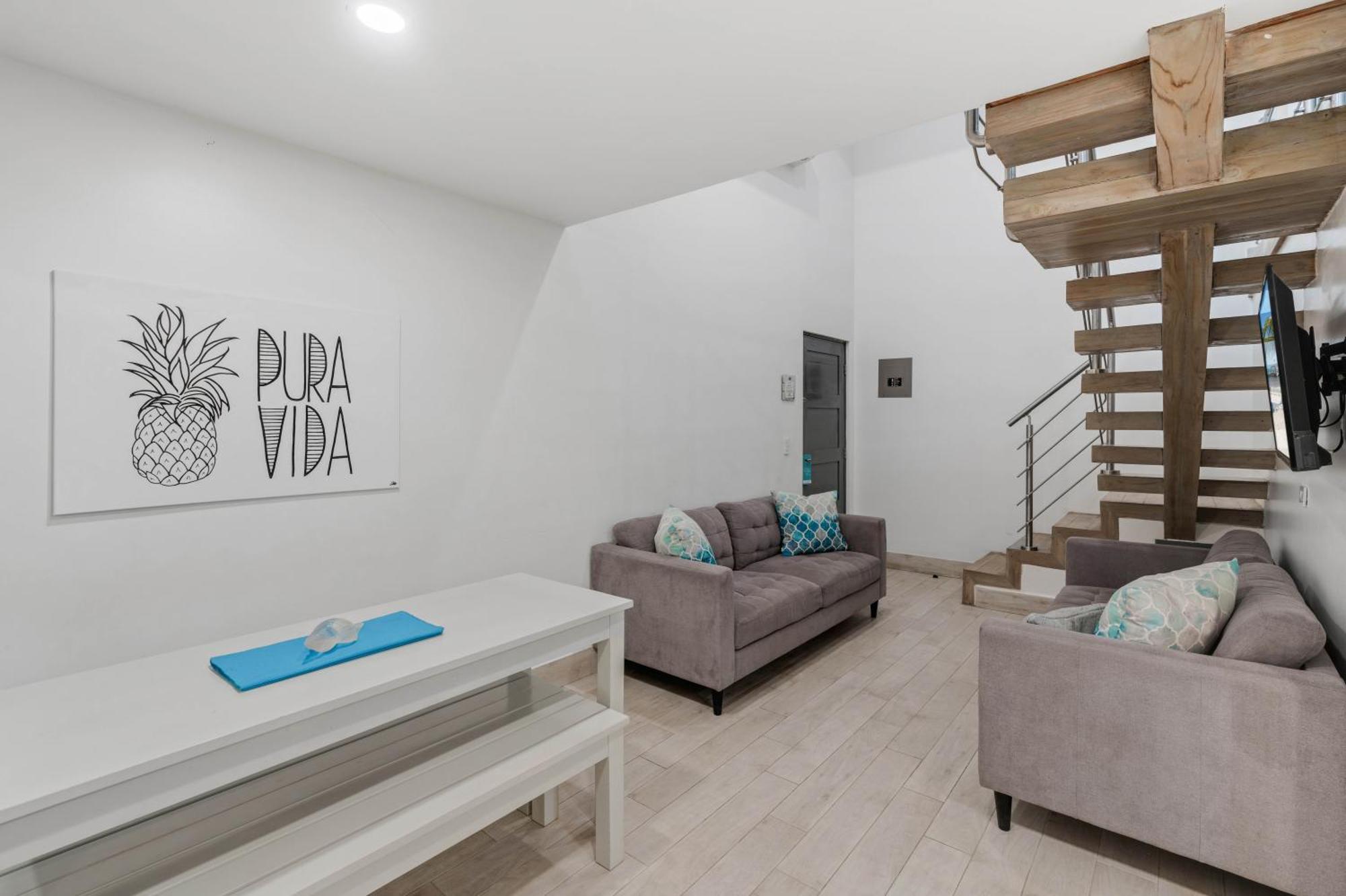 Hotel Iguana Surf Camp Tamarindo Exteriér fotografie